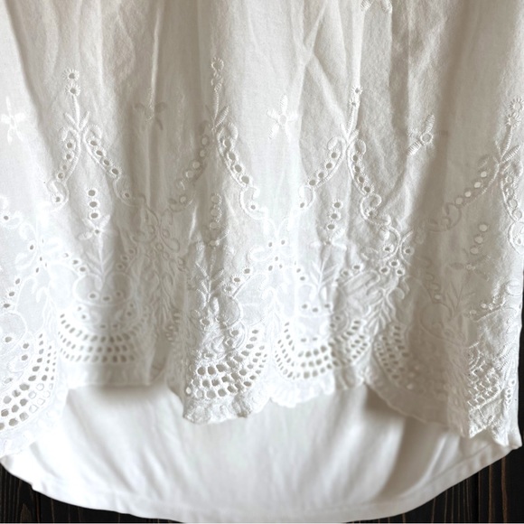 MIXED MEDIA SLEEVELESS EYELET TANK TOP BLOUSE - Picture 2 of 11